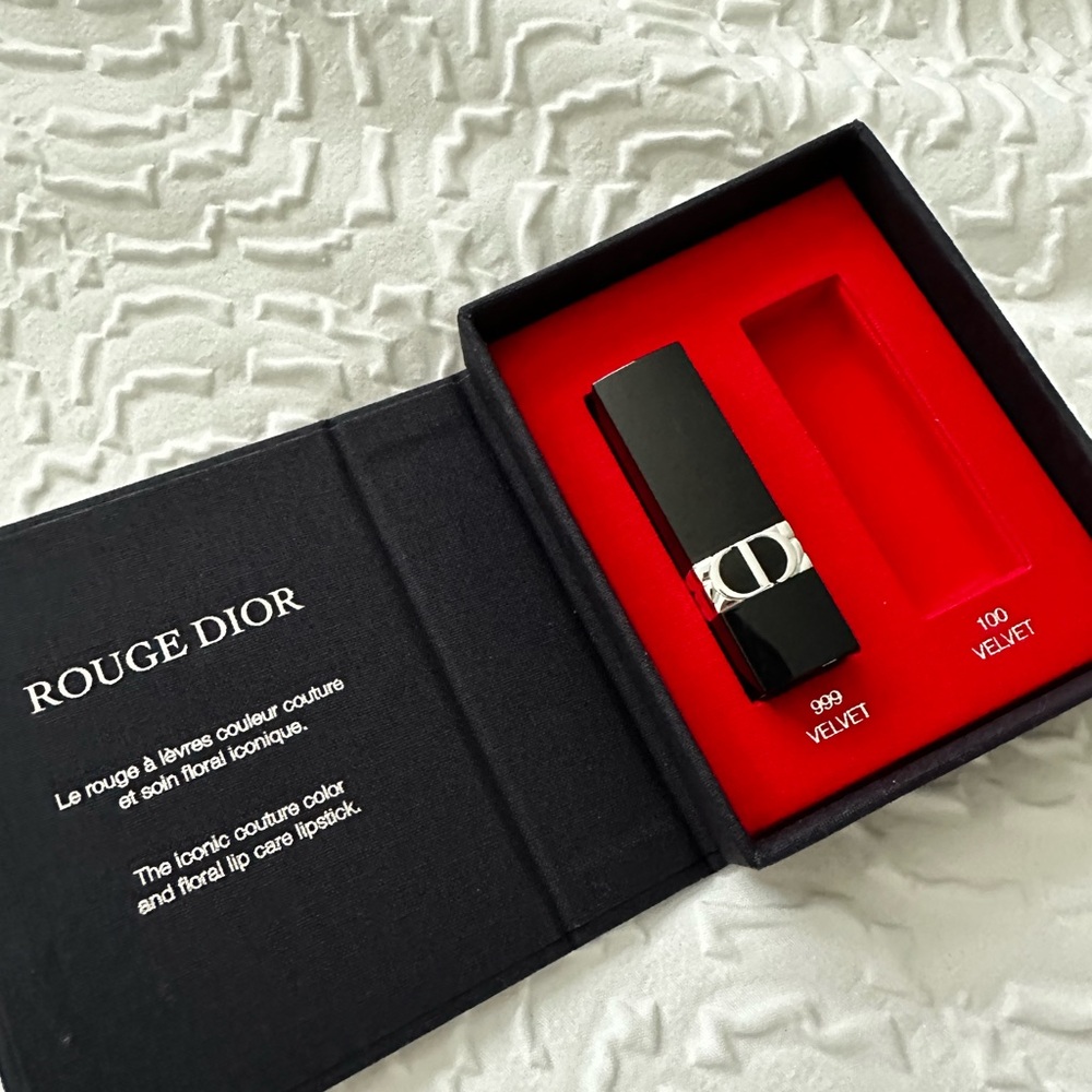 Dior Rouge Velvet 999 Lipstick - 1.5 g travel size
